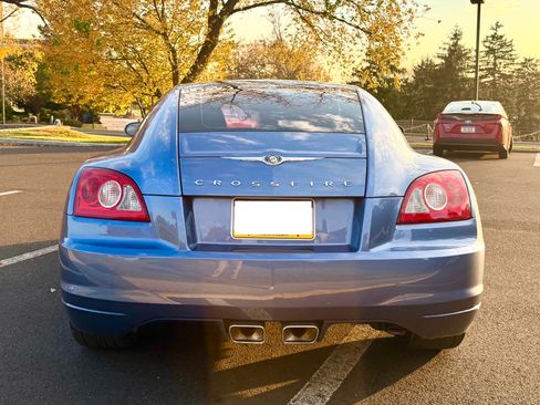 Used 2006 Chrysler Crossfire Limited image 6