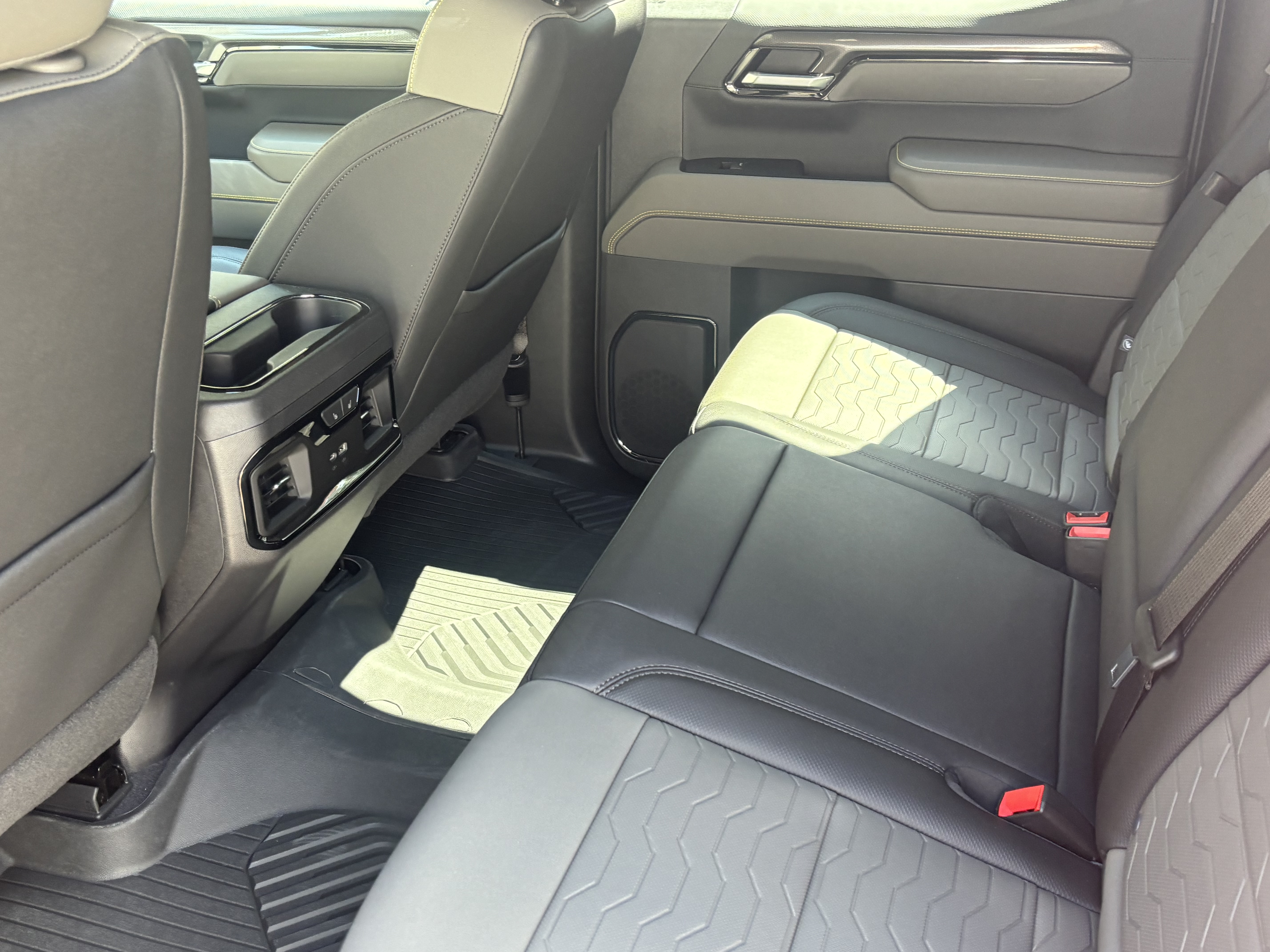 Used 2024 Chevrolet Silverado 1500 ZR2 w/ ZR2 Bison Edition AWD/4WD image 22