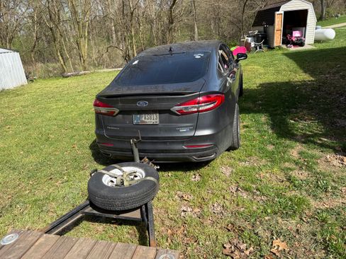 Used 2019 Ford Fusion Titanium image 6