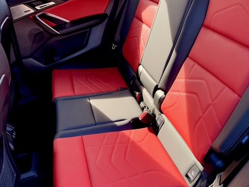 Used 2024 BMW X1 M35i w/ Premium Package image 15