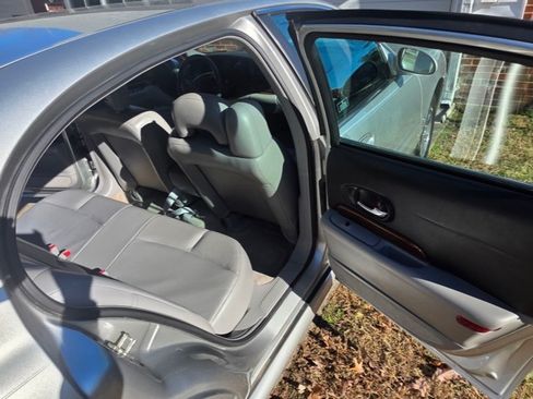 Used 2005 Buick Le Sabre Custom w/ Platinum Edition Plus Pkg image 9