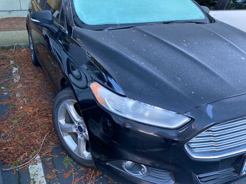 Used 2016 Ford Fusion SE image 9