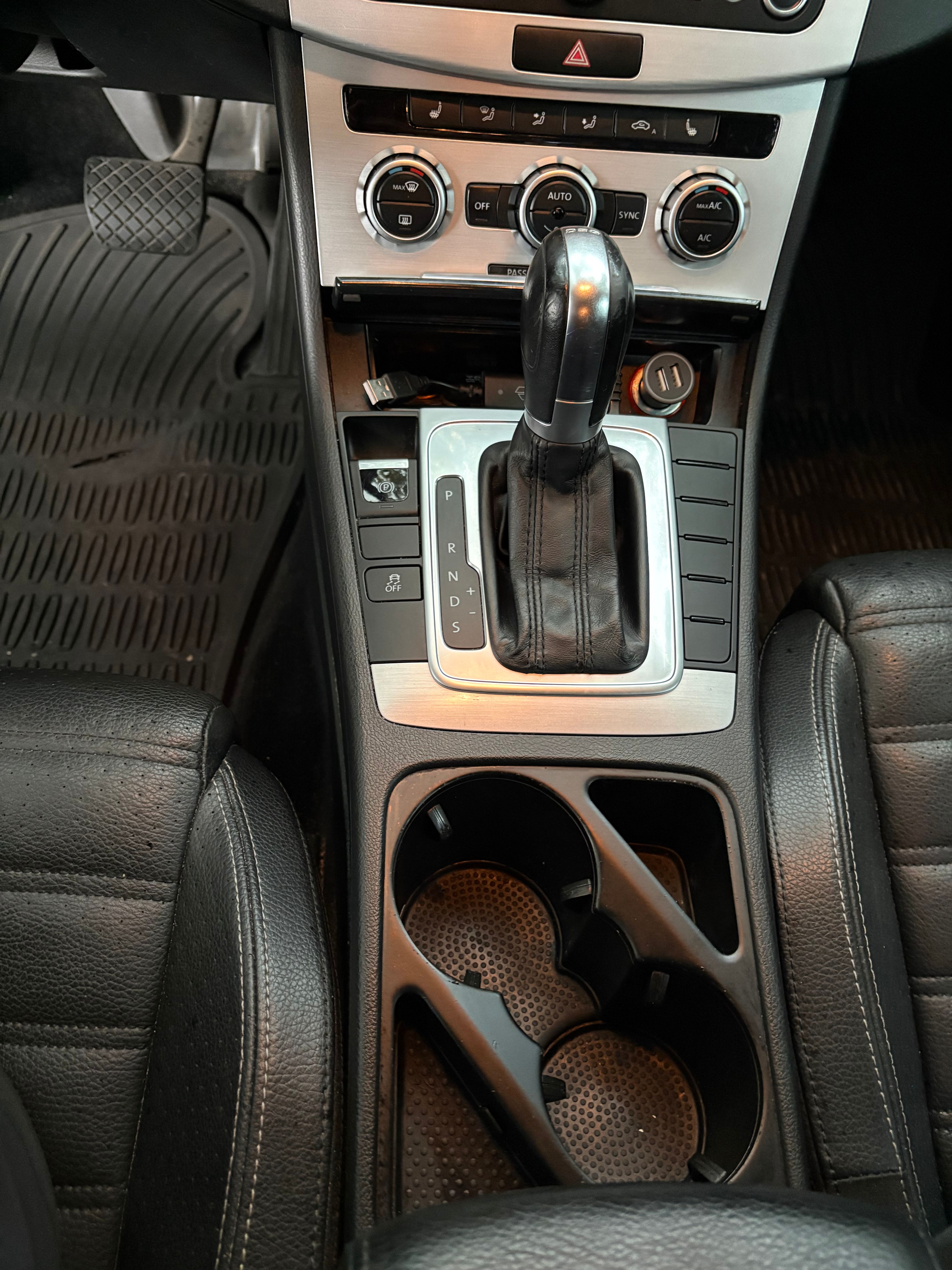 Used 2014 Volkswagen CC Sport FWD image 10