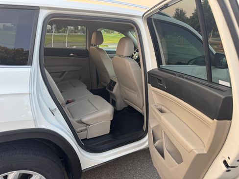 Used 2018 Volkswagen Atlas SE AWD/4WD image 11
