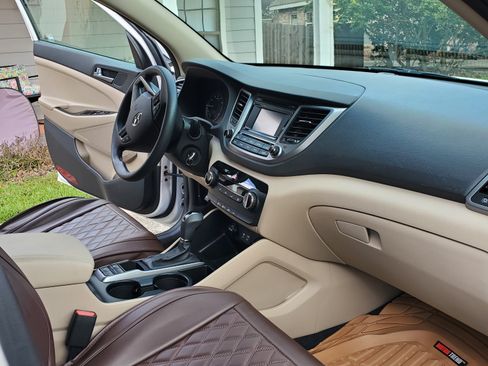 Used 2016 Hyundai Tucson SE image 9