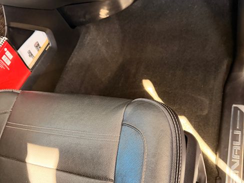 Used 2016 GMC Sierra 2500 Denali w/ Suspension Package, Off-Road image 22