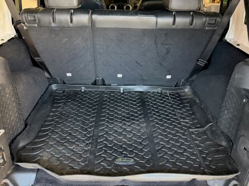 Used 2015 Jeep Wrangler Unlimited Sahara w/ Trailer Tow Group image 4