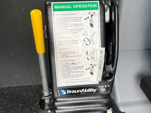 Used 2017 Ford Transit 350 XLT image 25