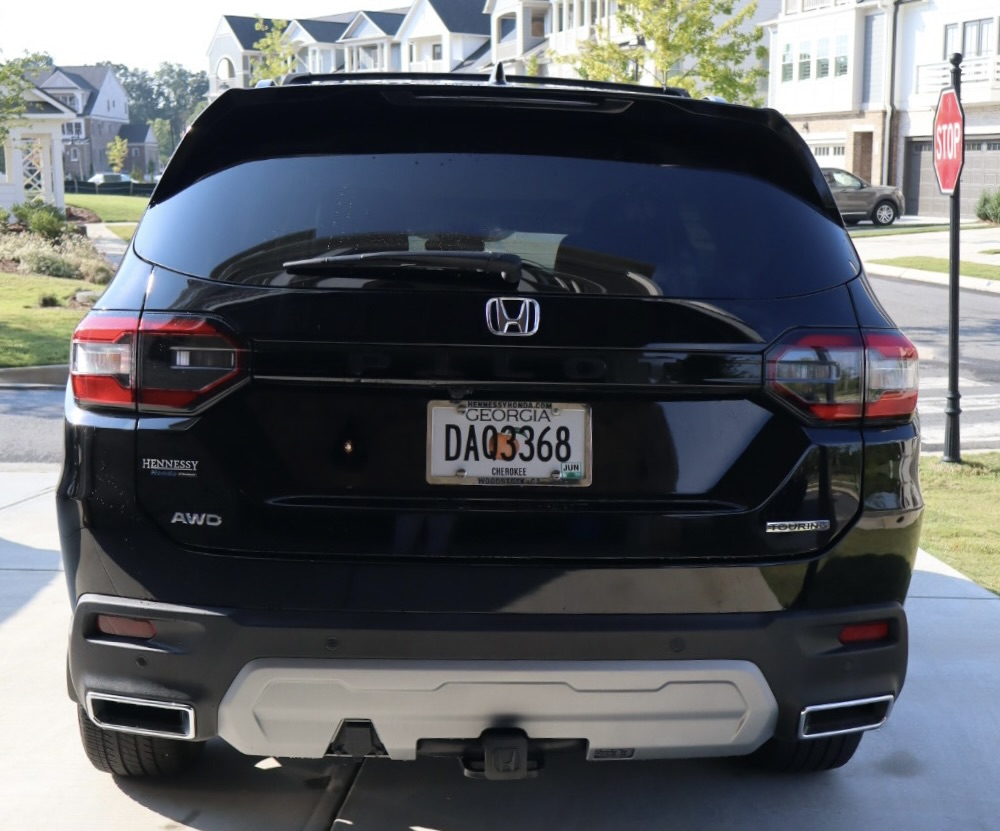 Used 2025 Honda Pilot Touring image 5