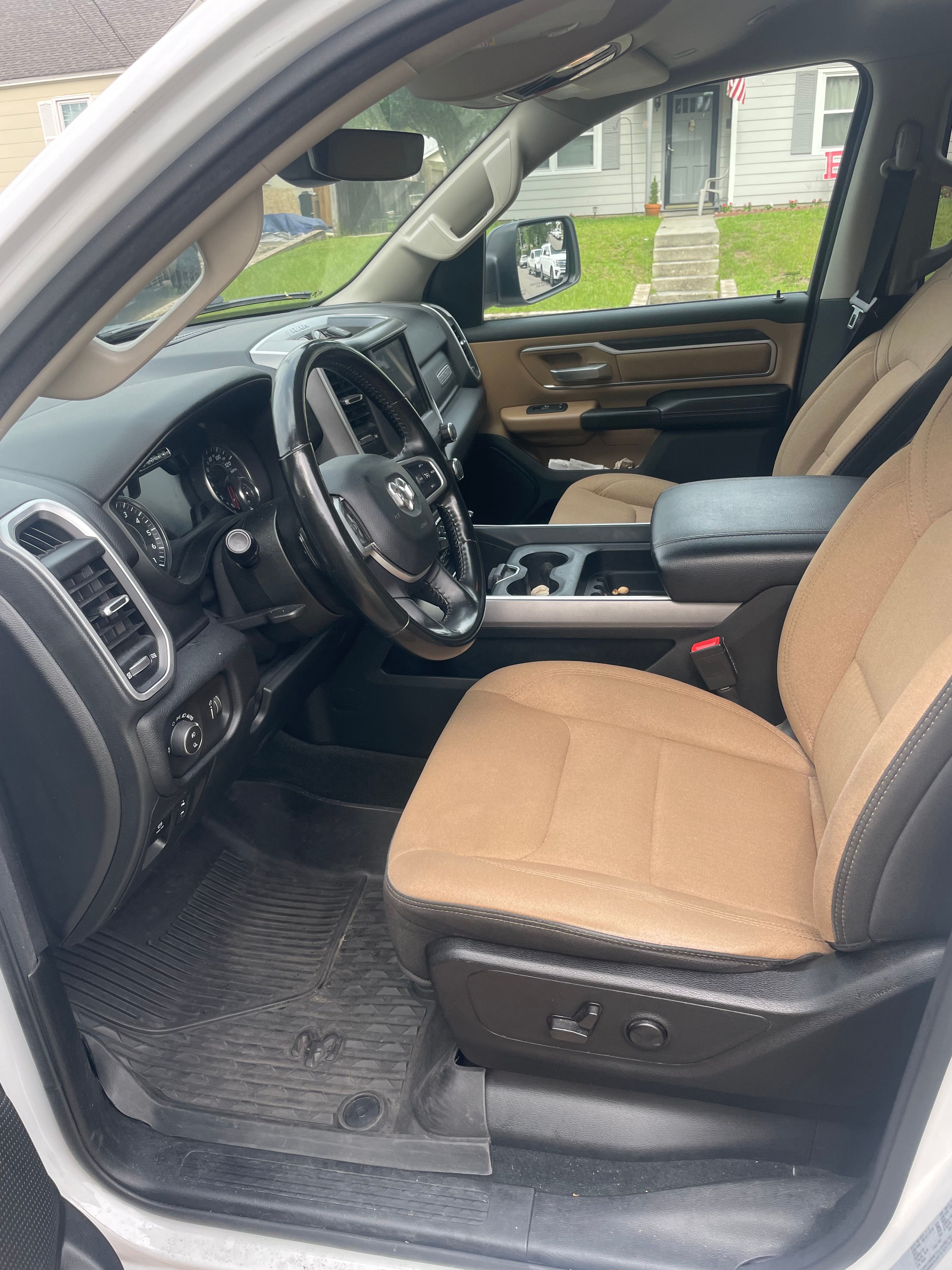 Used 2022 RAM 1500 Big Horn RWD image 11