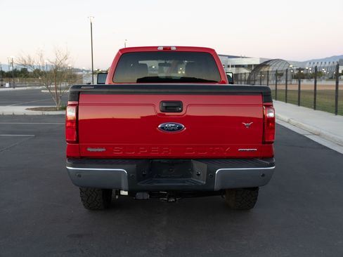 Used 2015 Ford F250 XLT w/ XLT Value Package image 6