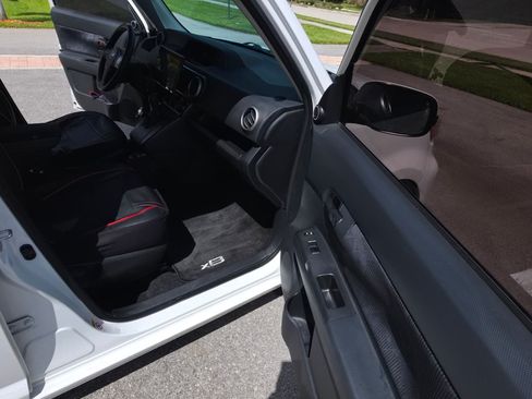 Used 2012 Scion xB image 16
