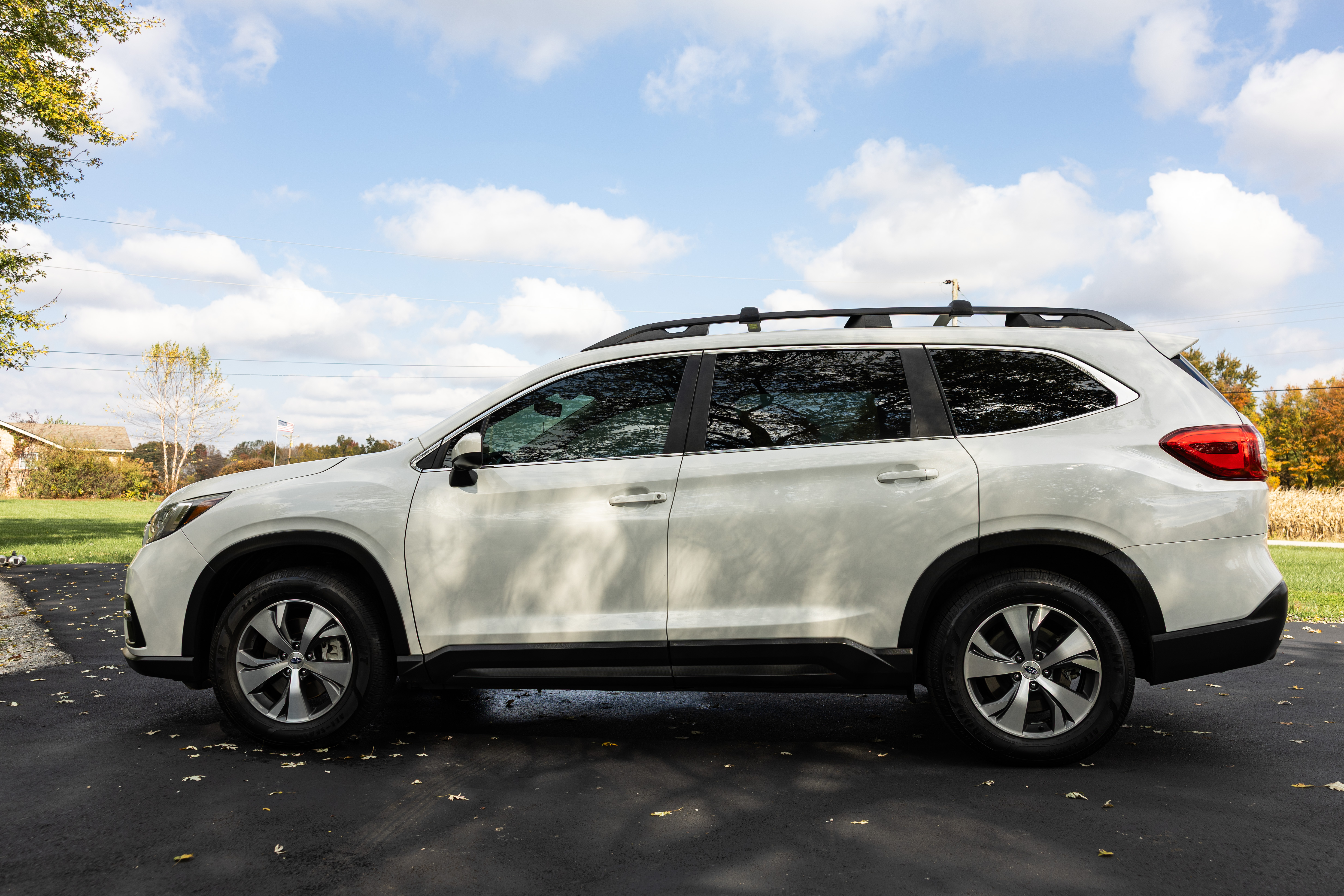 Used 2022 Subaru Ascent Premium w/ Convenience Package AWD/4WD image 23