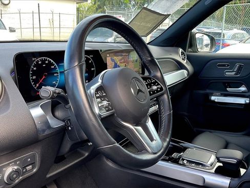 Used 2023 Mercedes-Benz EQB 250+ image 12