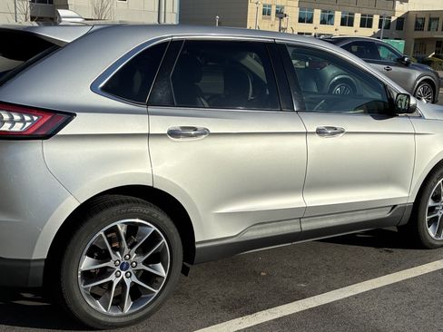 Used 2016 Ford Edge Titanium w/ Equipment Group 301A image 5