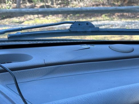 Used 2004 Jeep Grand Cherokee Laredo w/ Trailer Tow Group IV image 12