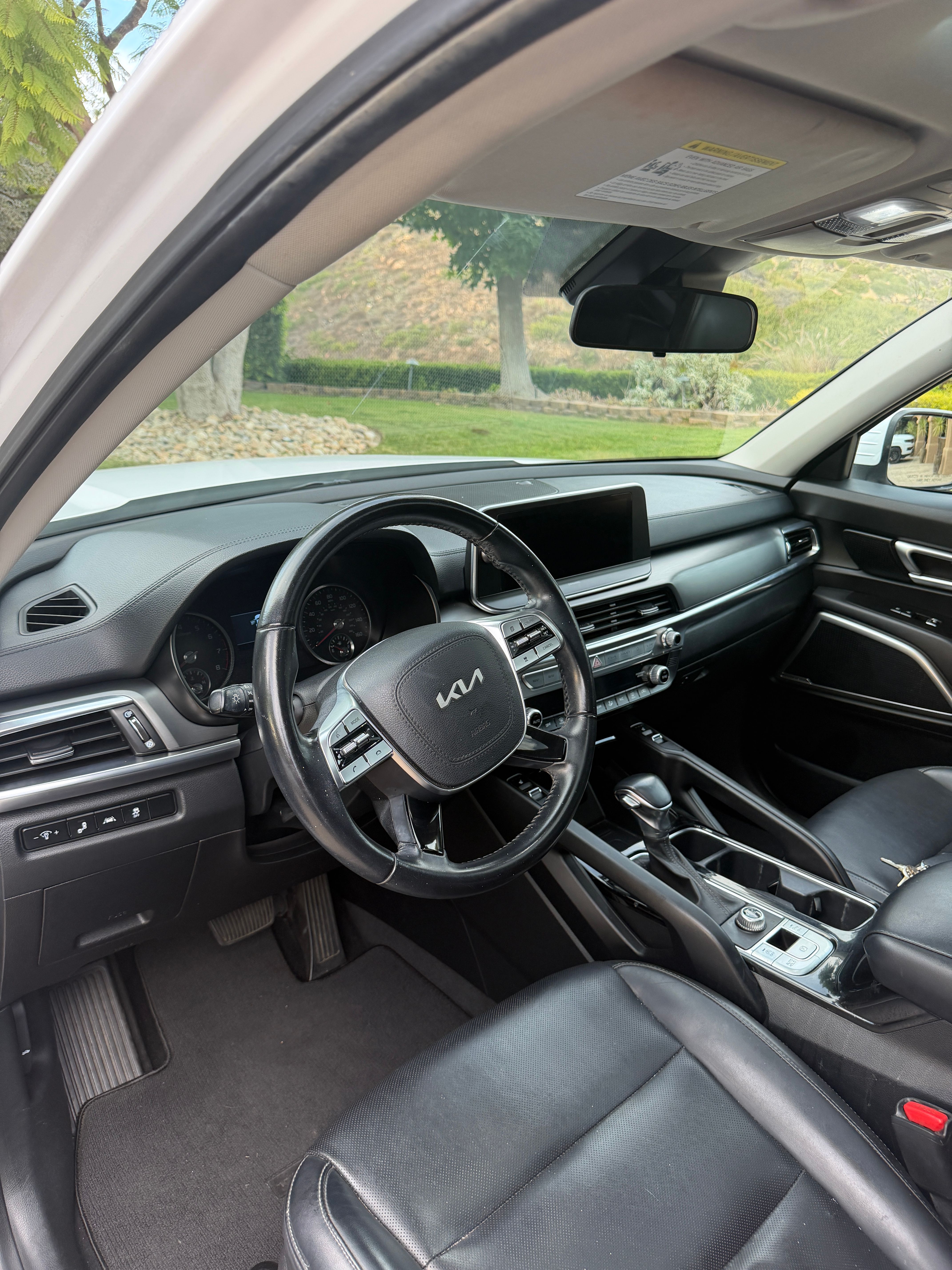 Used 2022 Kia Telluride S FWD image 9