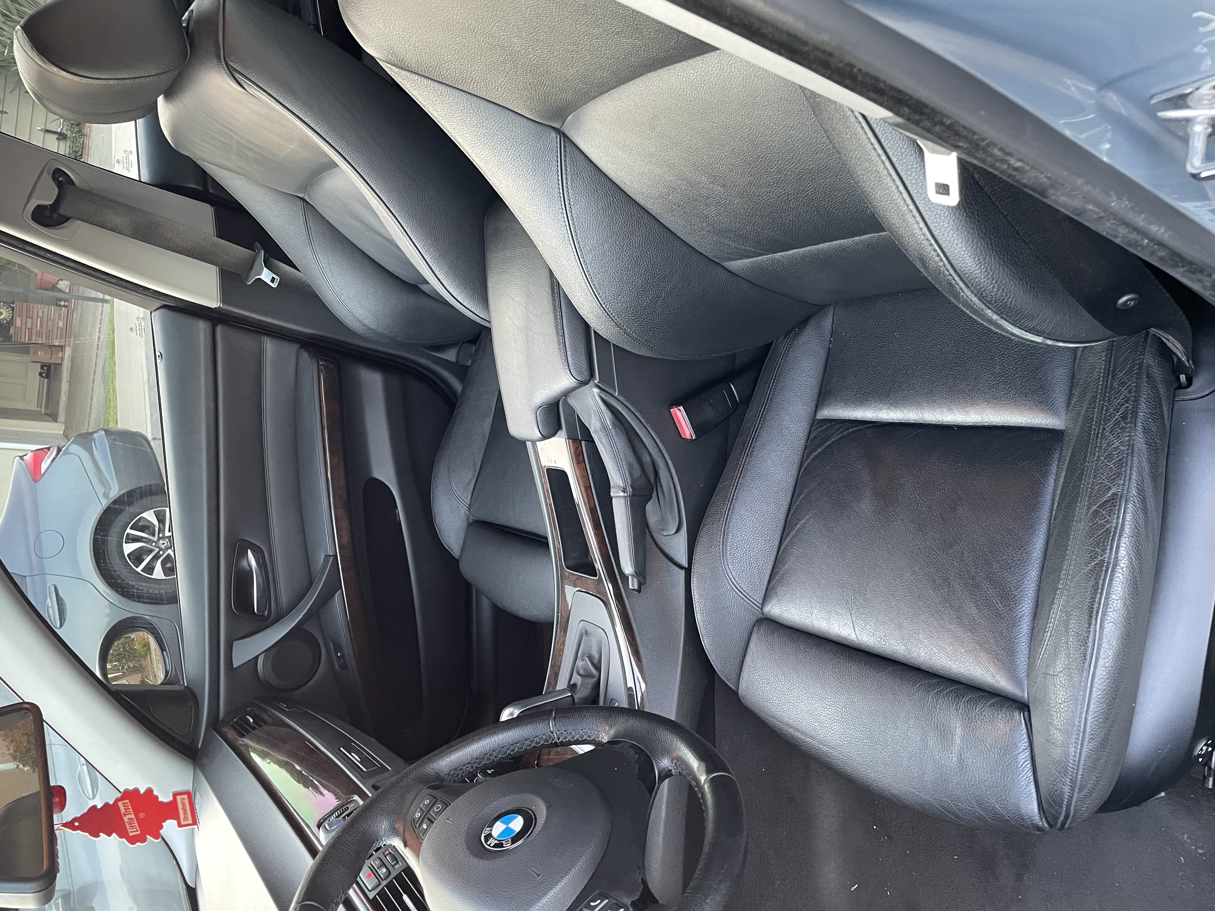 Used 2006 BMW 325i Sedan RWD image 11