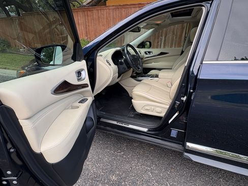 Used 2018 INFINITI QX60 3.5 Sport Utility 4D w/ Deluxe Technology Package image 14