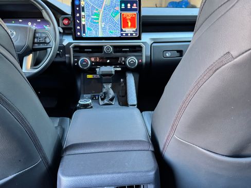 Used 2025 Toyota 4Runner TRD Off-Road Premium w/ Tow Technology Package AWD/4WD image 9