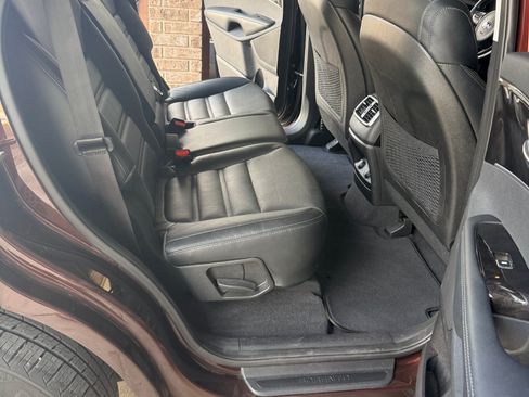 Used 2016 Kia Sorento EX image 16