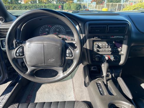 Used 2002 Chevrolet Camaro Z28 w/ SS Performance/Appearance Pkg image 5