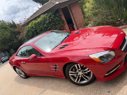 Used 2015 Mercedes-Benz SL 400 image 2