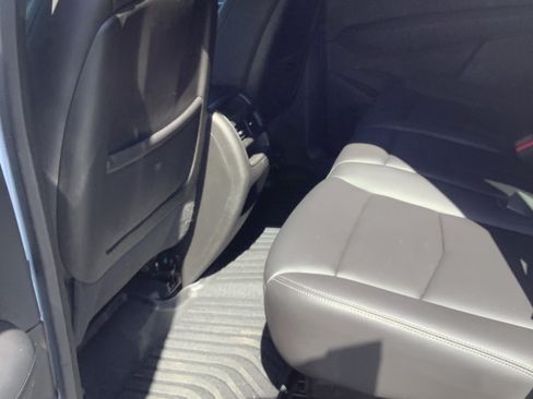 Used 2022 Cadillac XT5 Luxury image 11