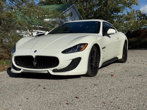 Used 2014 Maserati GranTurismo Sport image 1