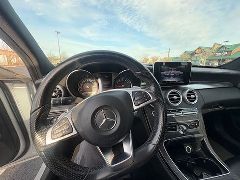 Used 2015 Mercedes-Benz C 300 4MATIC Sedan image 29