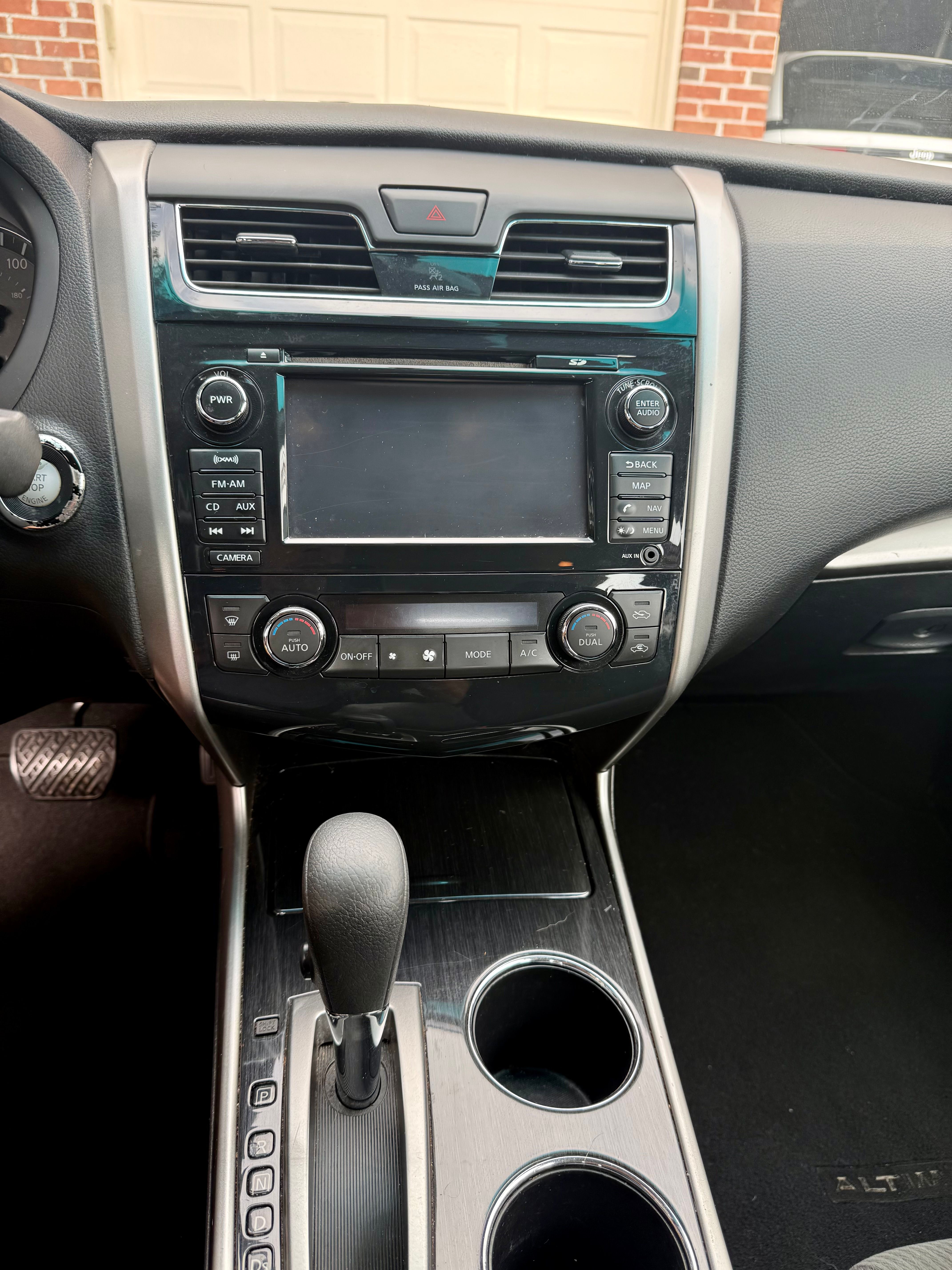Used 2013 Nissan Altima 2.5 SV w/ 2.5SV Convenience Pkg FWD image 16