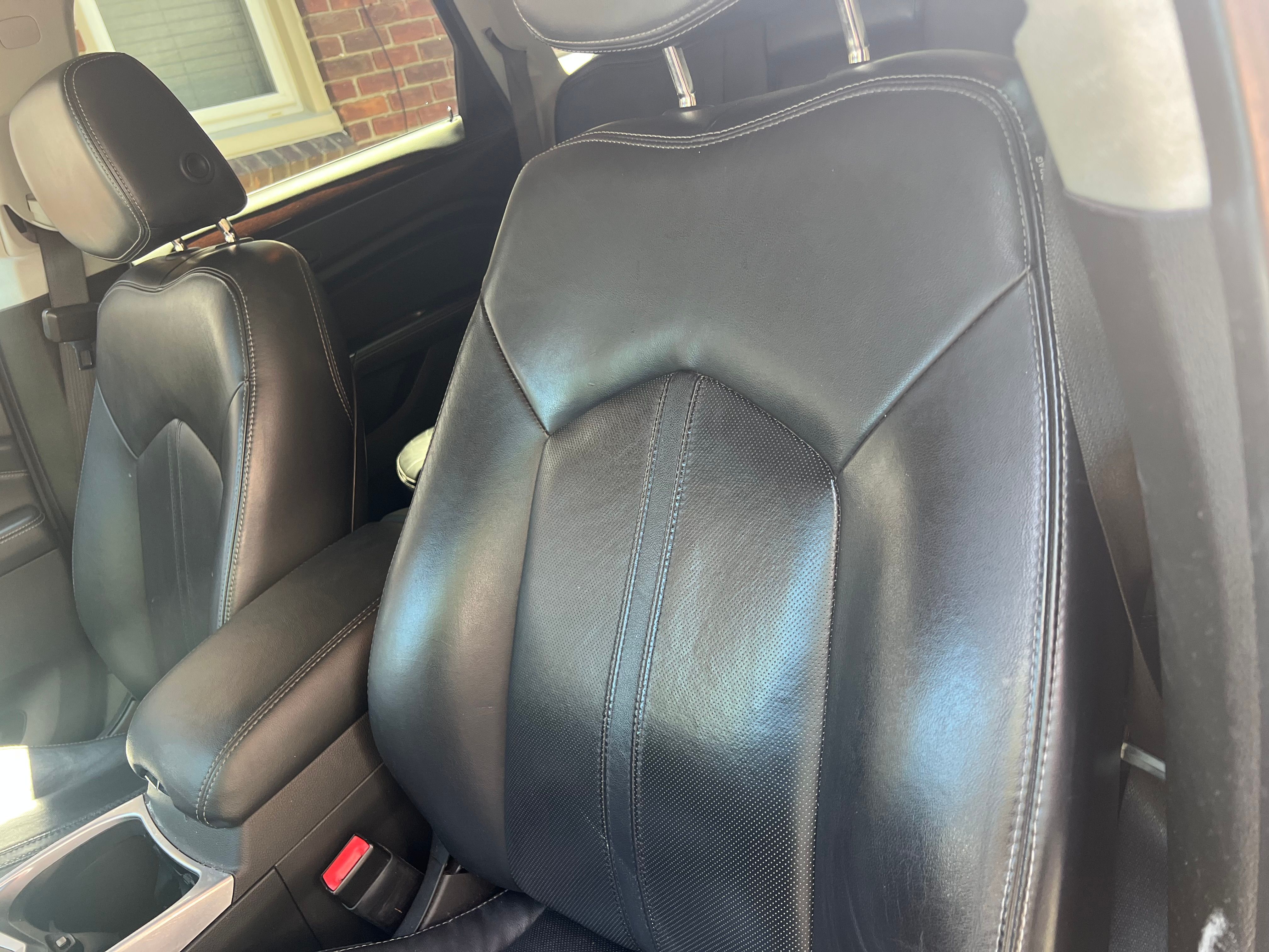 Used 2012 Cadillac SRX Luxury FWD image 11
