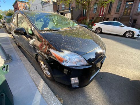 Used 2011 Toyota Prius Two FWD image 1