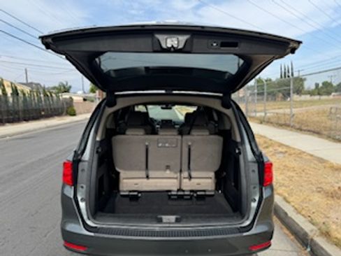 Used 2019 Honda Odyssey EX-L image 18