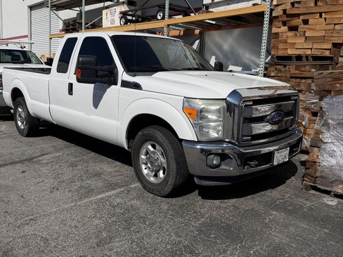 Used 2015 Ford F250 XLT w/ XLT Value Package image 6