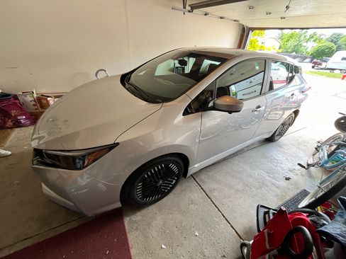 Used 2024 Nissan Leaf SV Plus image 2