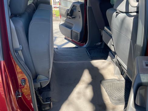 Used 2006 Nissan Titan XE w/ (W04) Preferred Pkg image 4