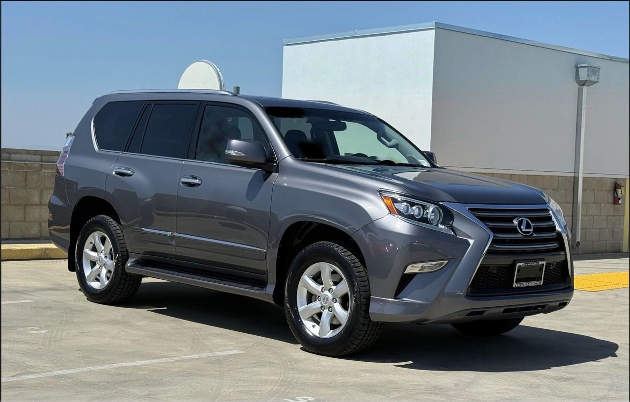 Used 2015 Lexus GX 460 AWD/4WD image 1