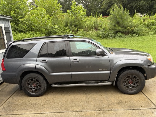 Used 2007 Toyota 4Runner SR5 RWD image 6