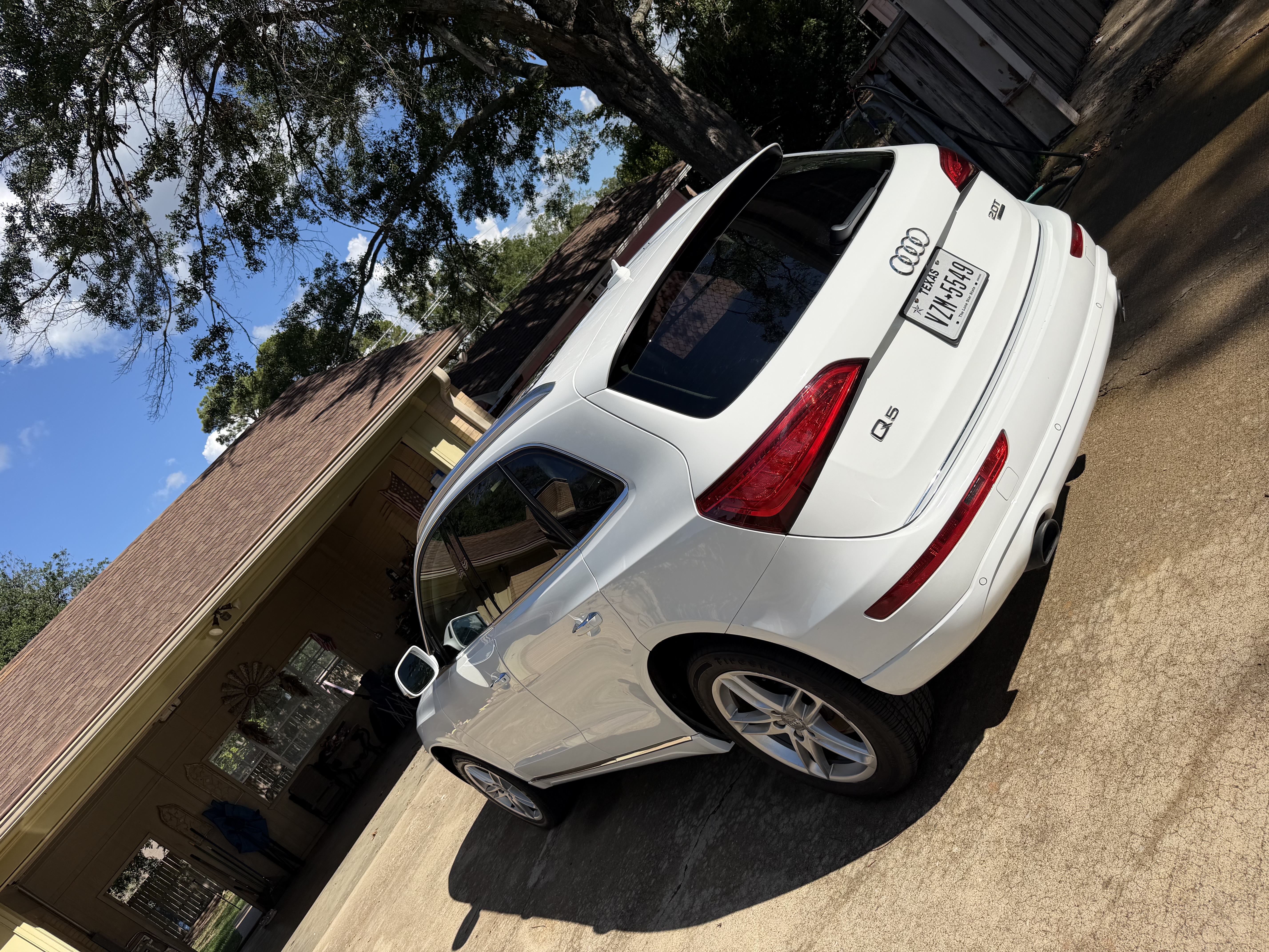 Used 2015 Audi Q5 2.0T Premium Plus w/ Technology Package AWD/4WD image 5