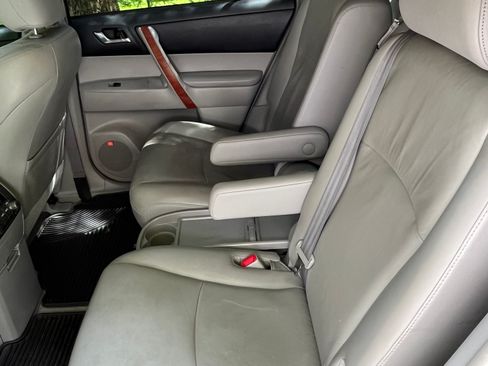 Used 2008 Toyota Highlander Limited AWD/4WD image 12