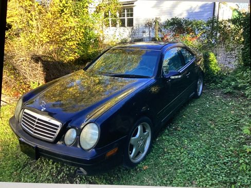 Used 2000 Mercedes-Benz CLK 430 Coupe image 3