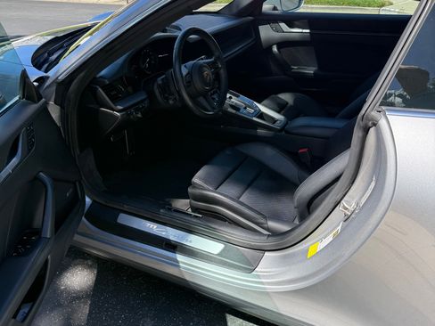 Used 2022 Porsche 911 Carrera image 16