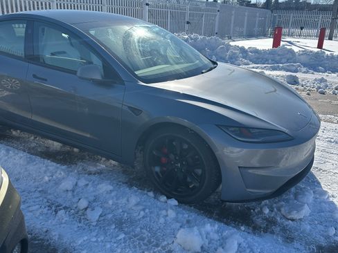 Used 2024 Tesla Model 3 Performance image 20