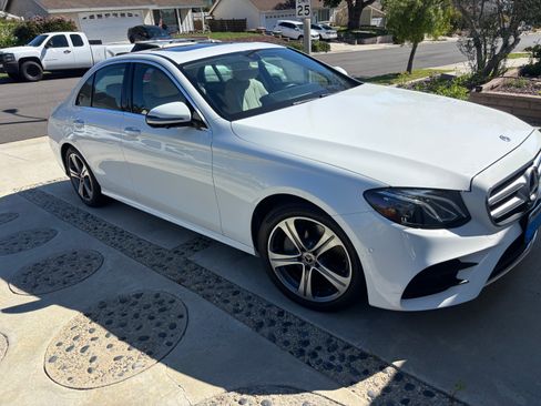 Used 2020 Mercedes-Benz E 350 Sedan image 4