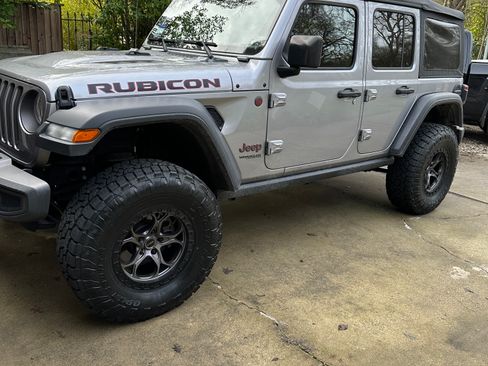 Used 2018 Jeep Wrangler Unlimited Rubicon AWD/4WD image 1