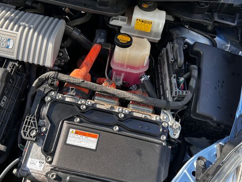 Used 2014 Toyota Prius Prime Advanced image 11