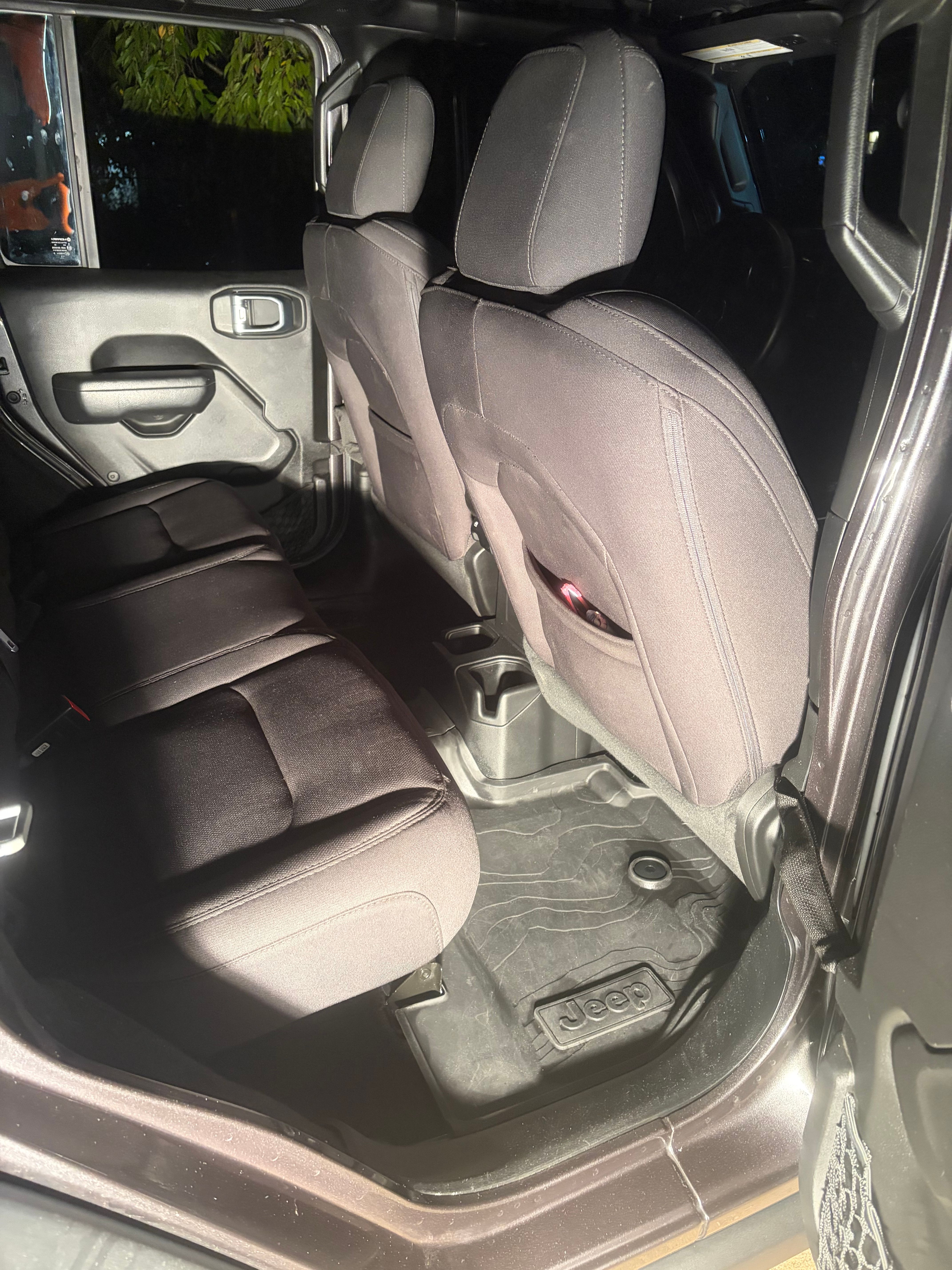 Used 2022 Jeep Wrangler Unlimited Sport AWD/4WD image 10