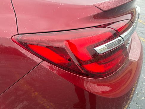 Used 2017 Buick Regal Sport Touring image 8