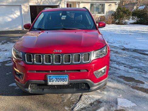 Used 2018 Jeep Compass Latitude w/ Popular Equipment Group image 6